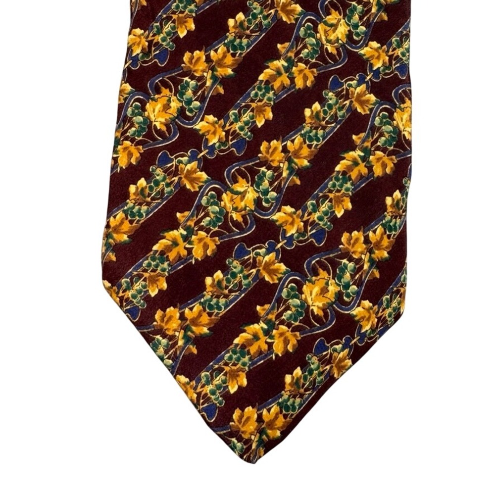 The Metropolitan Museum of Art MMA Silk Tie Burgundy Grapevine Leaf Botanical